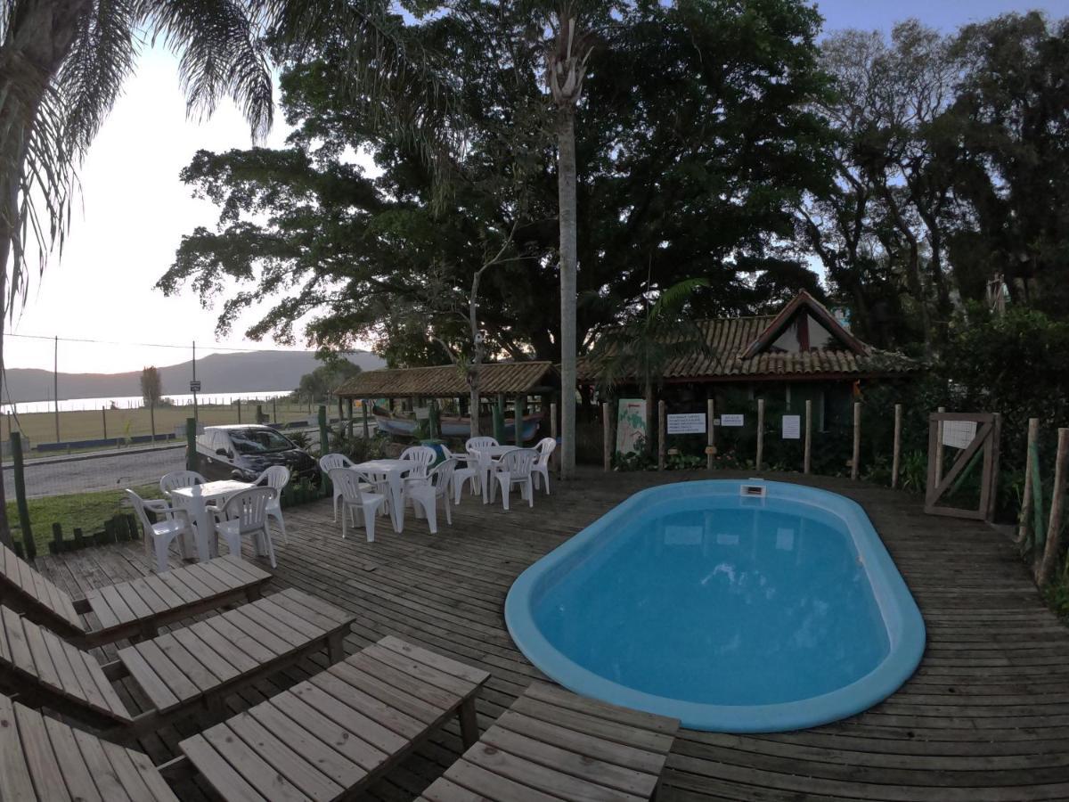 Pousada Canoa Azul Na Praia Da Ferrugem Garopaba Exterior foto
