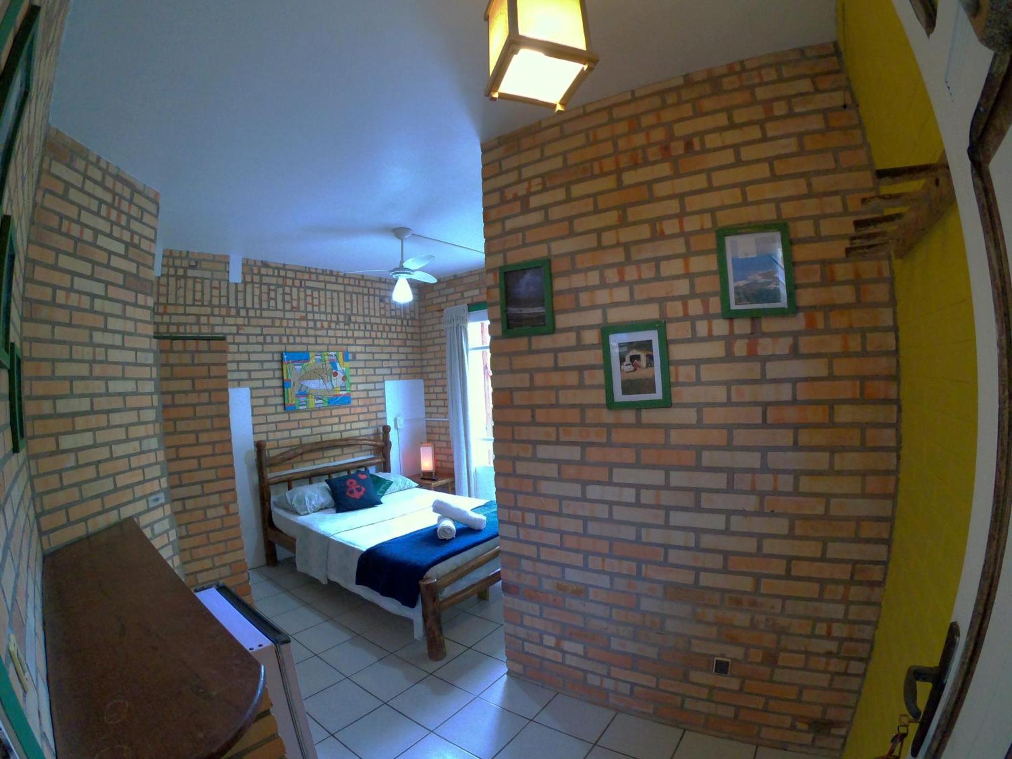 Pousada Canoa Azul Na Praia Da Ferrugem Garopaba Zimmer foto