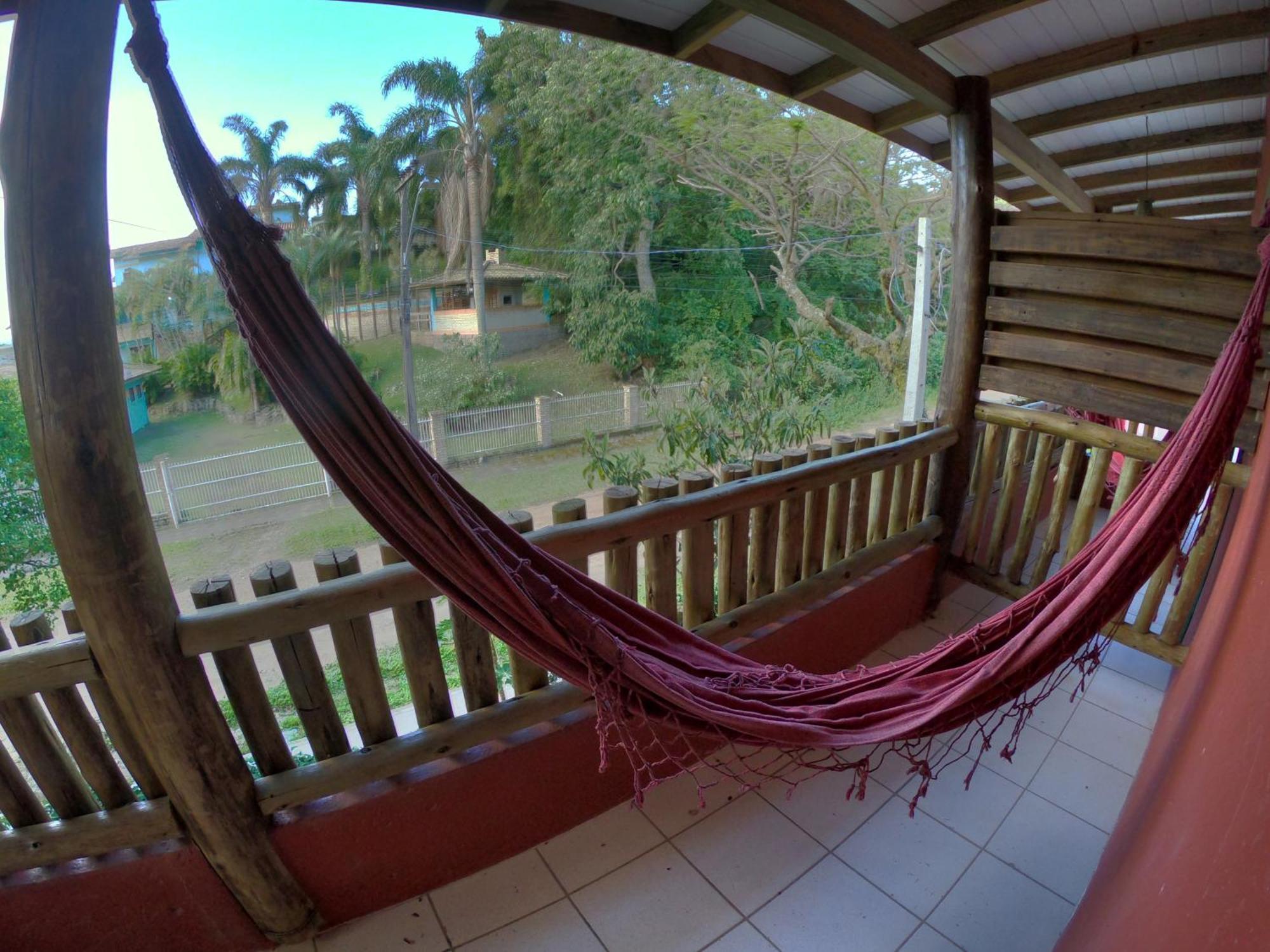 Pousada Canoa Azul Na Praia Da Ferrugem Garopaba Zimmer foto